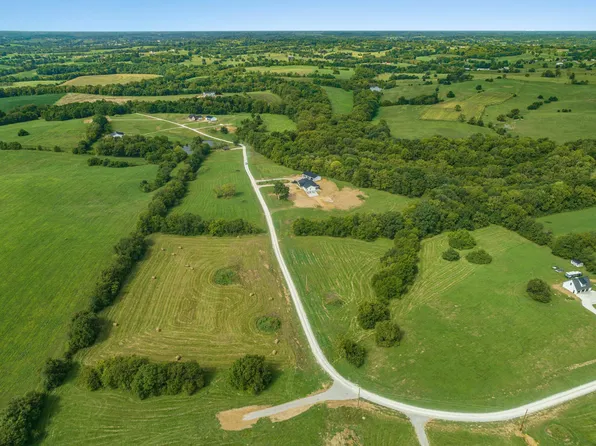 462 Mill Creek Meadows Dr, Cynthiana, KY 41031