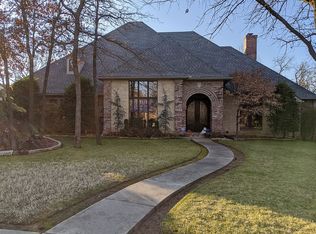 2817 Woodland Creek Dr, Edmond, OK 73034