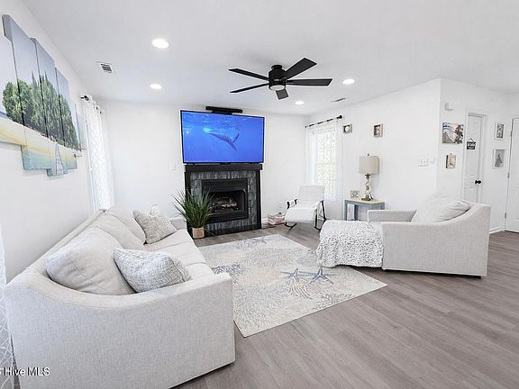 4th image of 112 Walnut Drive