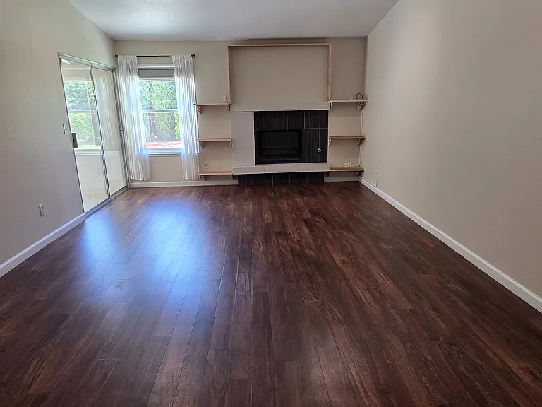 1921 Temescal Dr — Photo 6
