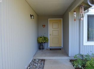 329 Christopher Ct, Molalla, OR 97038