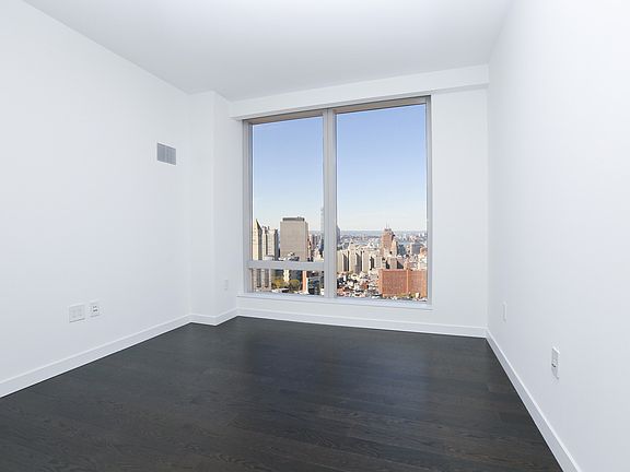 5th image of 252 South St #47L