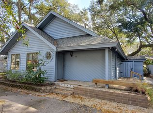 4 Camellia St, Hilton Head Island, SC 29928