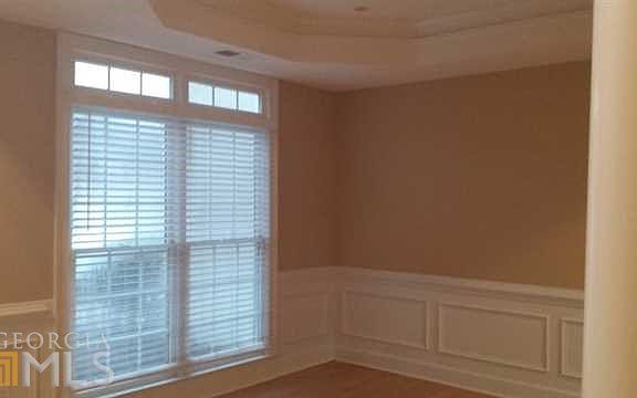 4th image of 135 Ashwood Dr