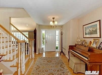 5th image of 65 Bennett Pl