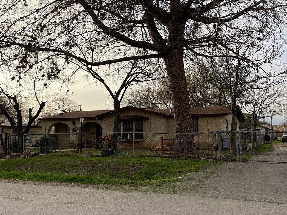2nd image of 10260 Main St