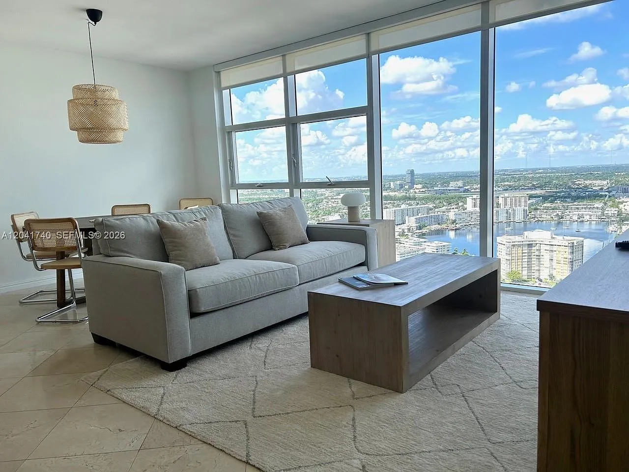 Beach Club Two Condo — Photo 4