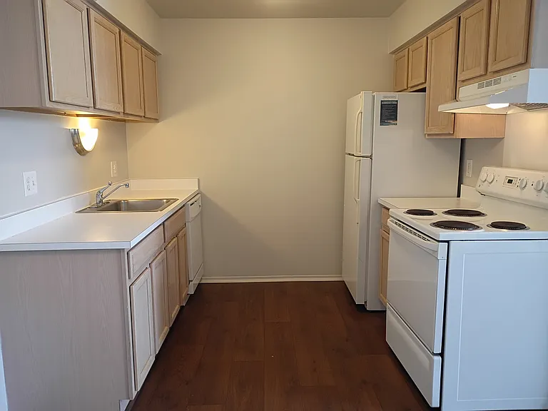 Prentiss Pointe Apartments — Photo 80