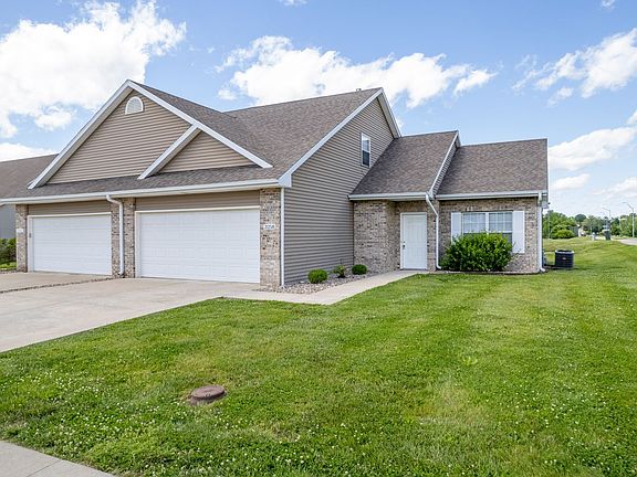 2nd image of 3256-3258 Wind River Cir