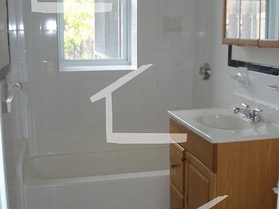 5th image of 8B Farrington Ave #A2