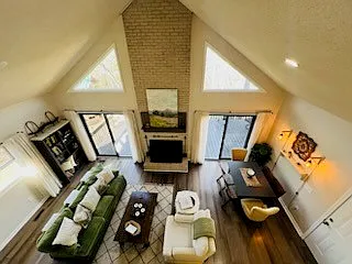 1070 Hawkins Rd — Photo 16