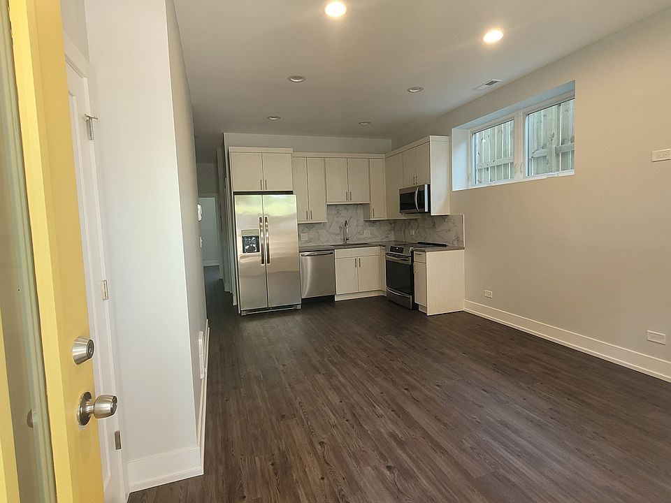 2nd image of 6312 S Rhodes Ave