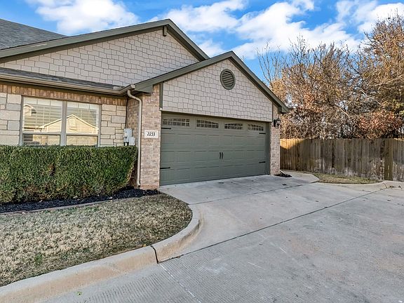 3rd image of 2233 Cobblestone Ct