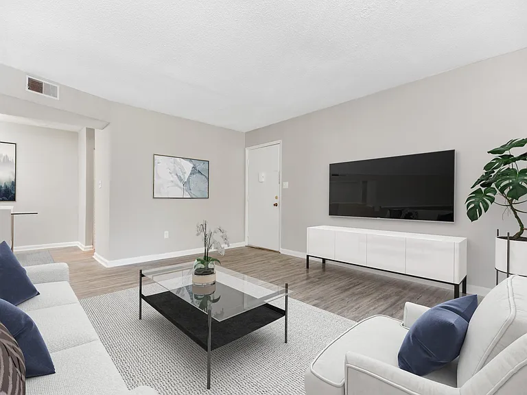 Magnolia Villas — Photo 17