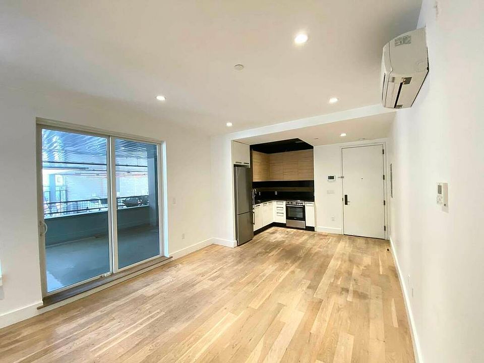 1st image of 246 Johnson Ave #1R