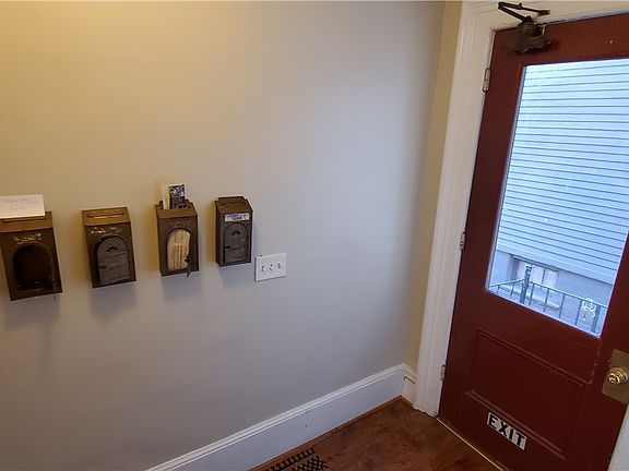 5th image of 44 Park Ave APT 3