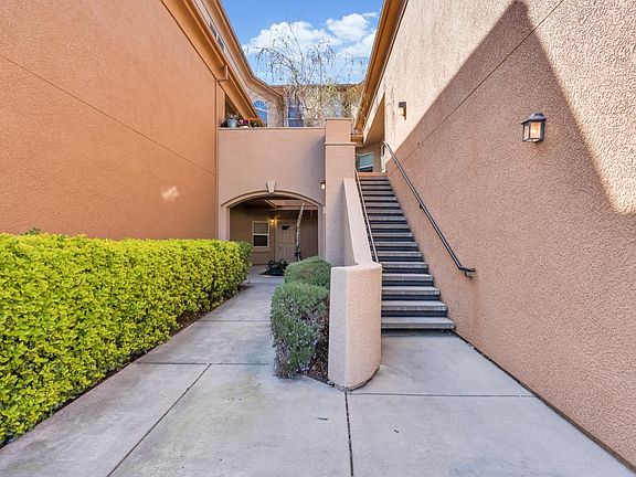 4th image of 1900 Danbrook Dr Unit 1124