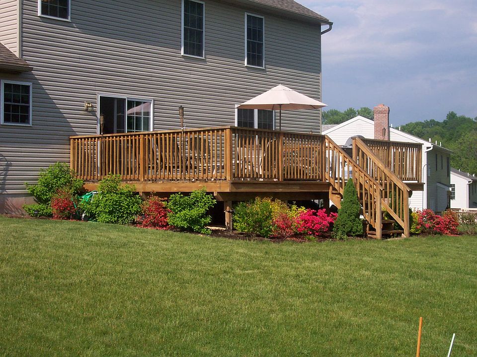 2nd image of 318 Rosecliff Dr