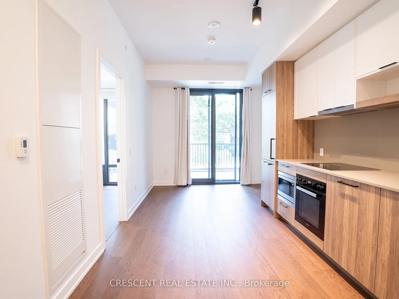 South Forest Hill Residences — Photo 3