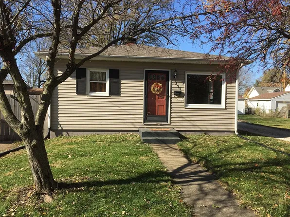 1425 S 6th St, Pekin, IL 61554