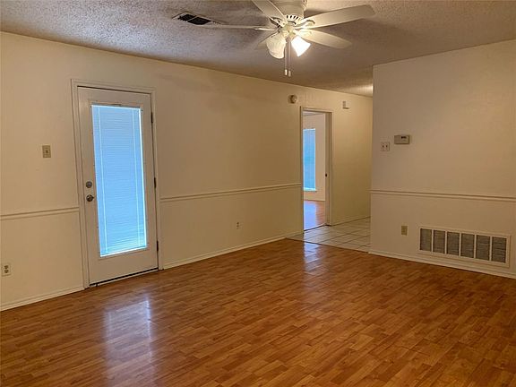 4th image of 314 Royal Ave