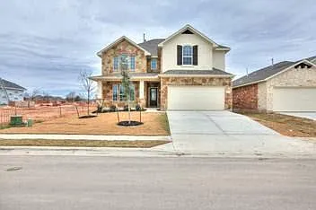 4 bed, 3.5 bath, 3313 sqft, $2,645 — Photo 1