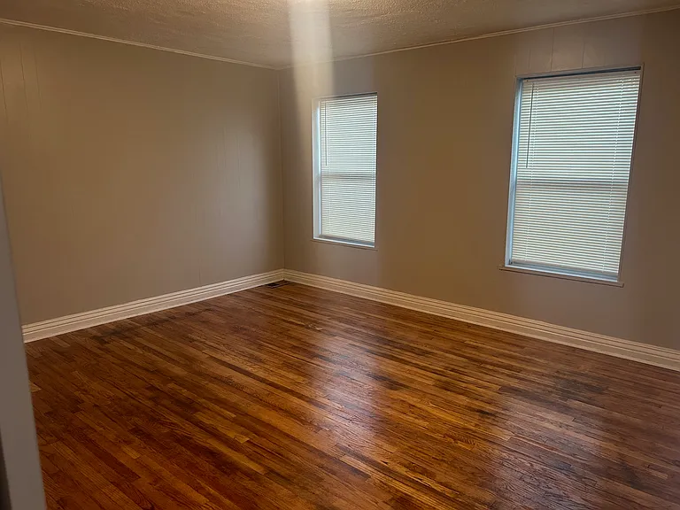 290 Liberty St #13 — Photo 7