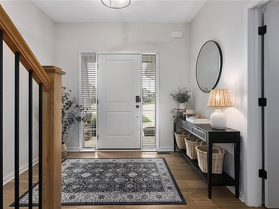 4th image of 8507 N Elmwood Ct