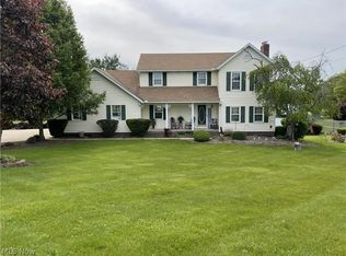 4325 Kemary Ave SW, Navarre, OH 44662
