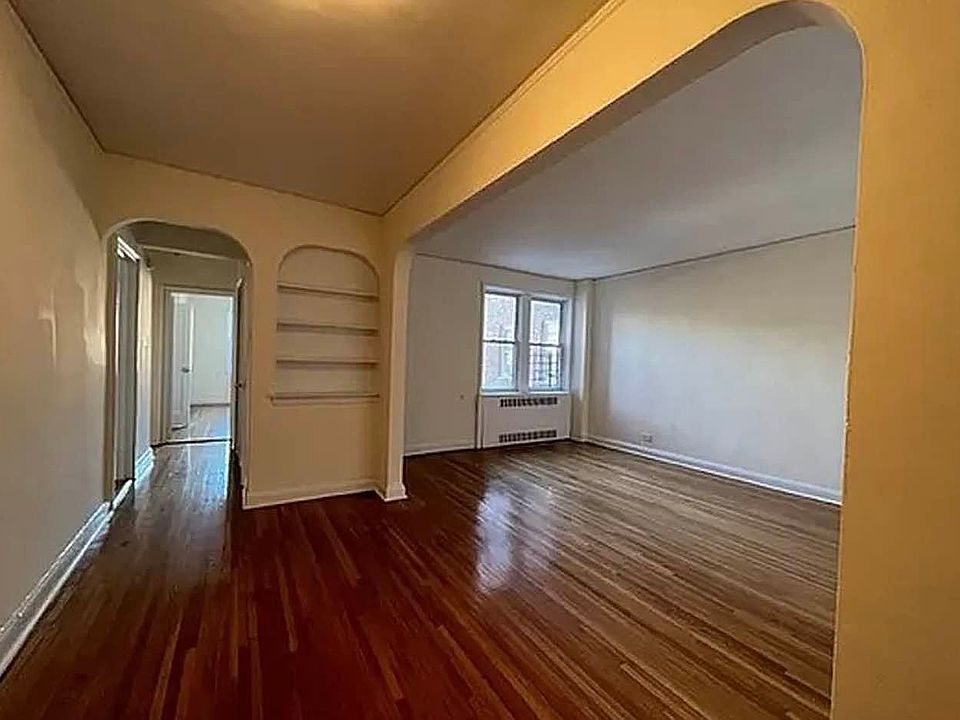 1st image of 3900 Harper Ave #10A