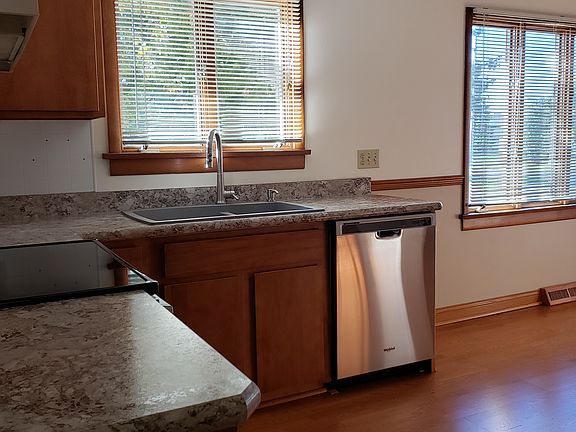 4th image of 2719 Kirkwood St