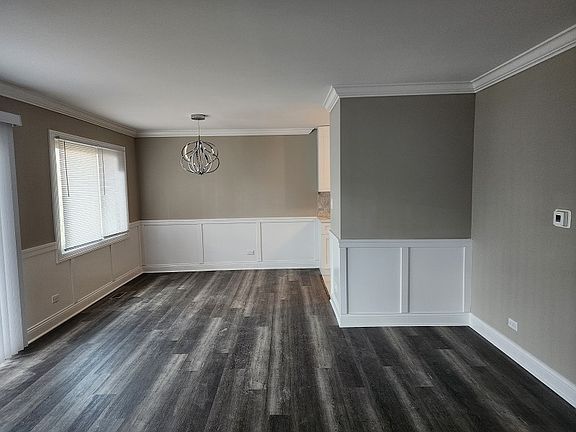 4th image of 2226 Windsor Ln