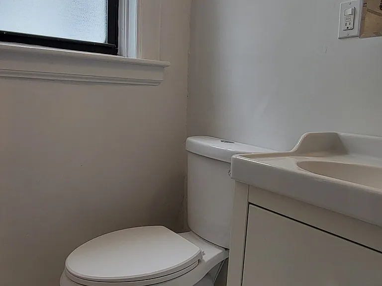 570 5th St #3 — Photo 20
