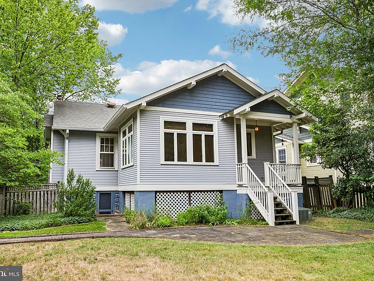 526 N Ivy St — Photo 45