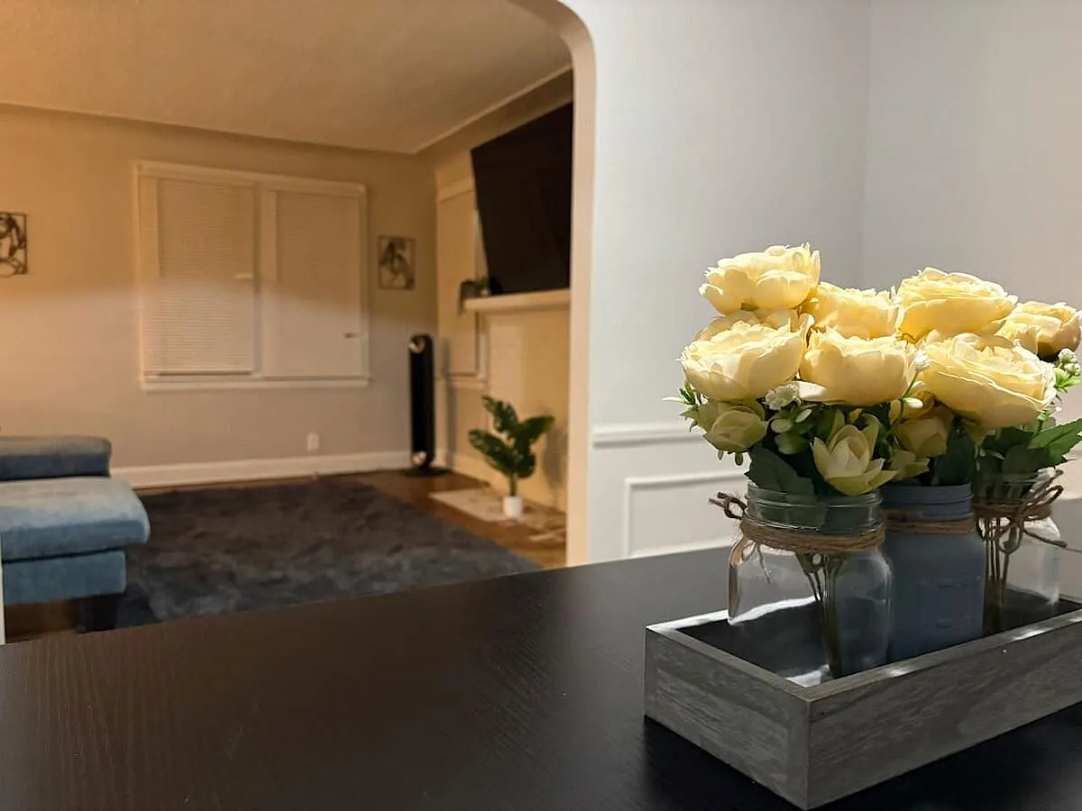 3 bed, 1.0 bath, 1529 sqft, $719 — Photo 4