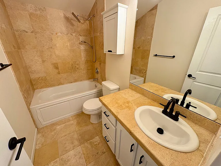 1122 N 92nd St #B — Photo 12