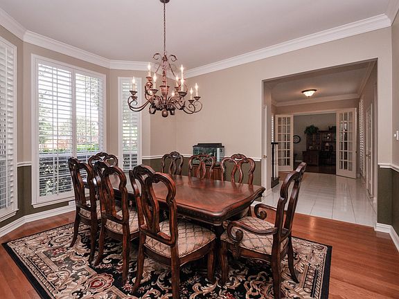4th image of 8413 Dawson Dr