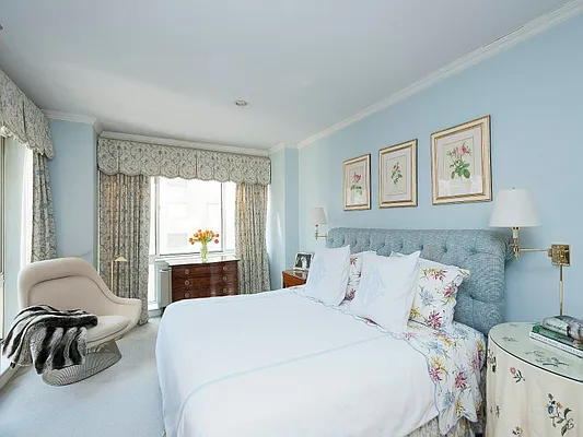 Sold by Sotheby's International Realty | media 25