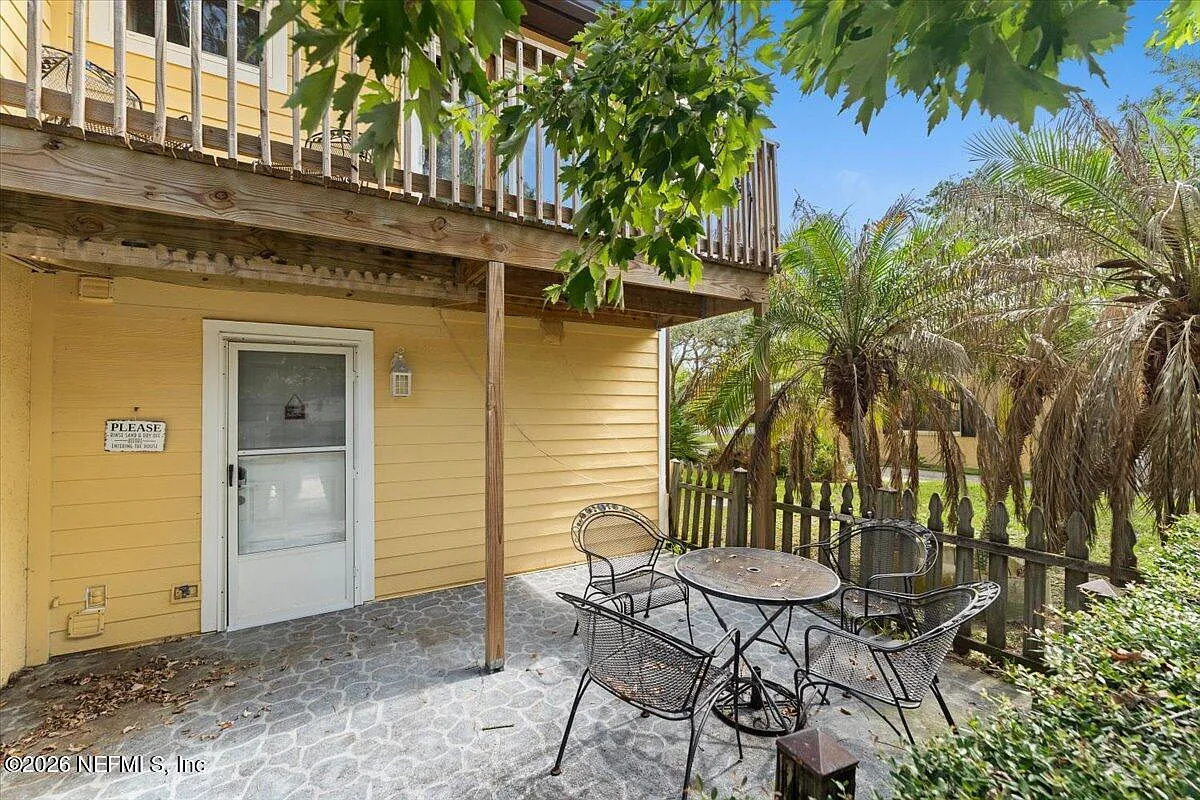 2 bed, 1.5 bath, 800 sqft, $1,700 — Photo 4