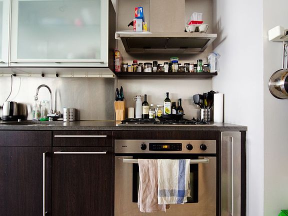 4th image of 363 Prospect Ave #2