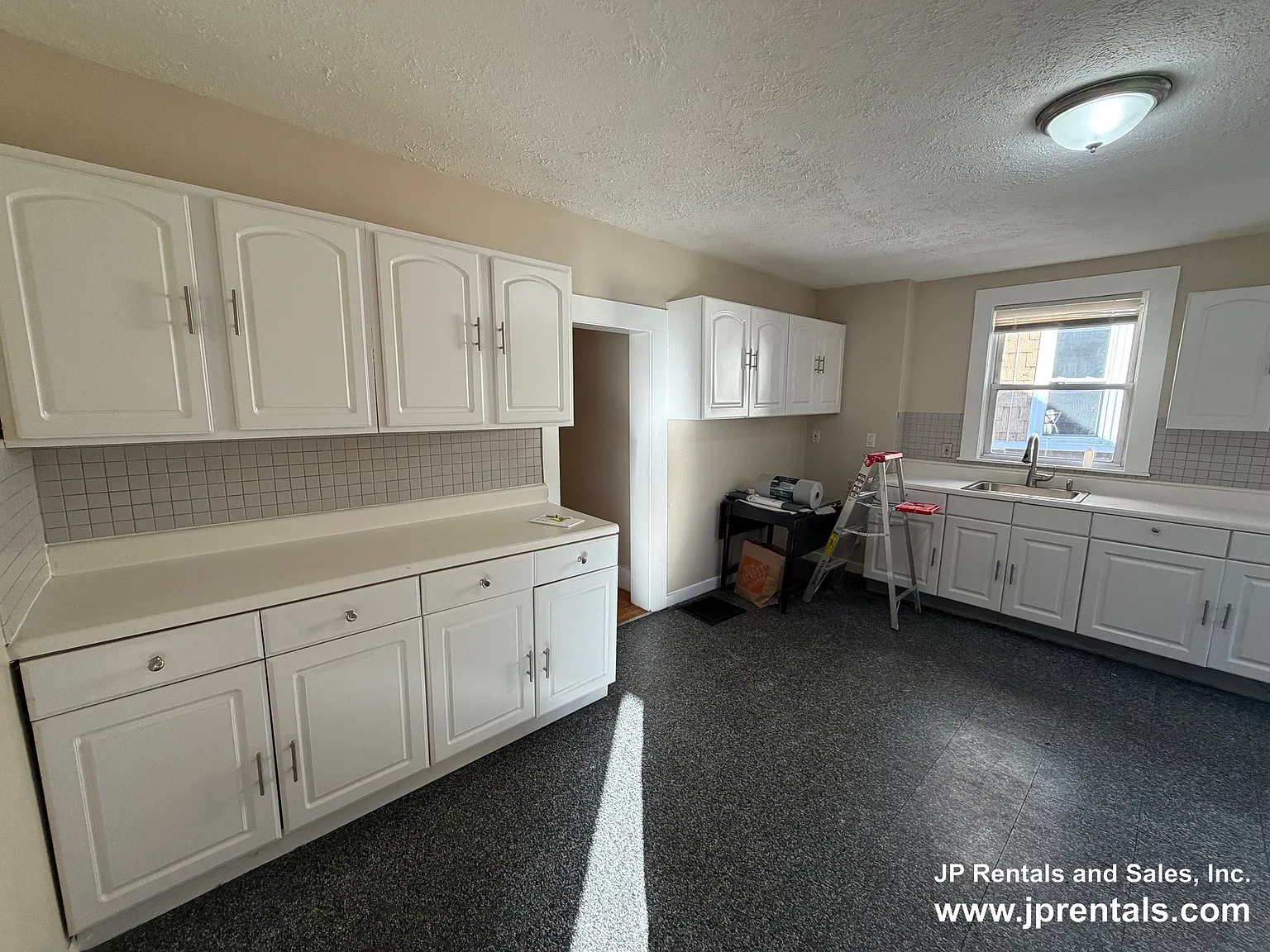 2 bed, 1.0 bath, 1000 sqft, $2,900 — Photo 1