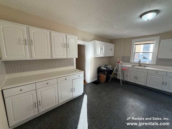 16 Bynner St Floor 2