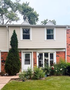 2062 Essex Ct, Streamwood, IL, 60107