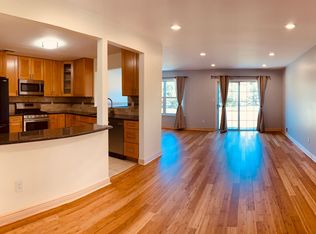 711 Snowdrop Ct, Morganville, NJ 07751
