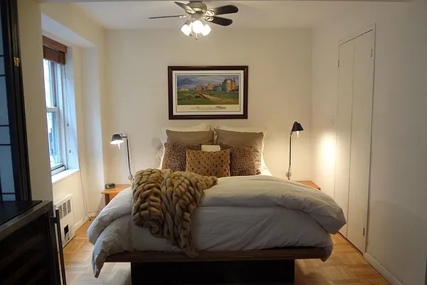 Sold by Corcoran | media 14