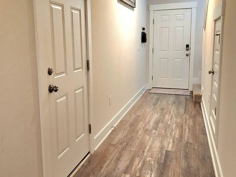 1512 Iroquois Ct — Photo 16