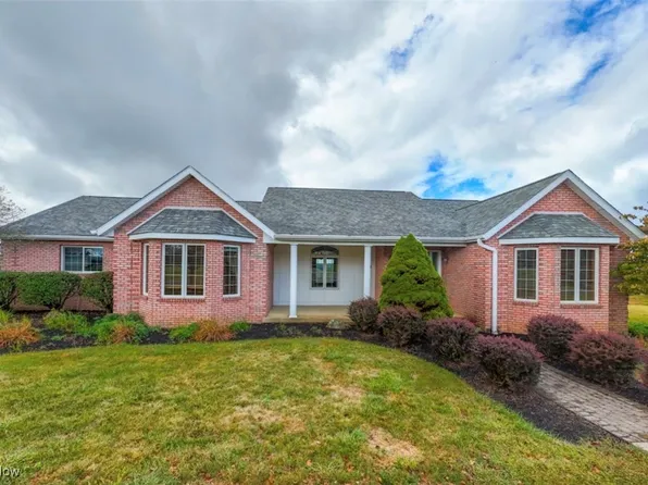 69210 Bluebird Dr, Saint Clairsville, OH 43950