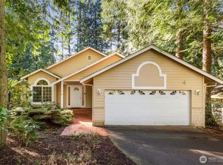 82 Ames Ln, Port Ludlow, WA 98365
