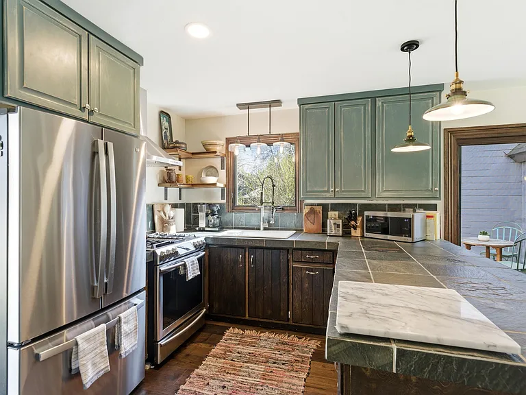 2635 Little Kate Rd — Photo 11