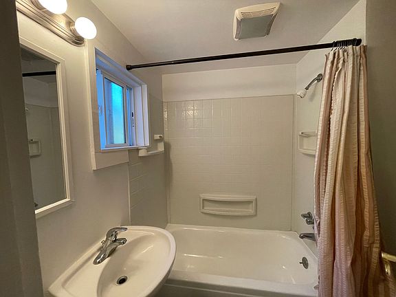 5th image of 11 Stanley St #15